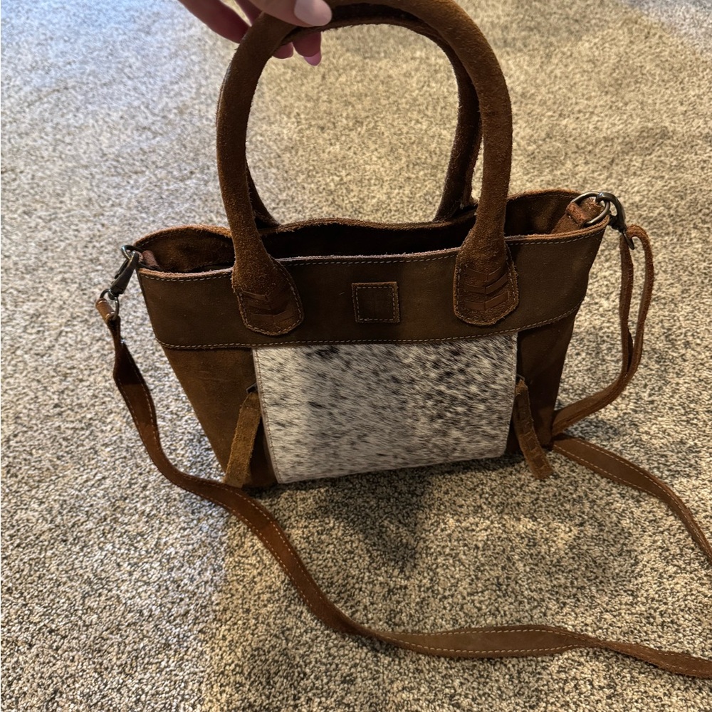 STS Ranchwear Brown and White Shoulder Bag with Two-Tone Design